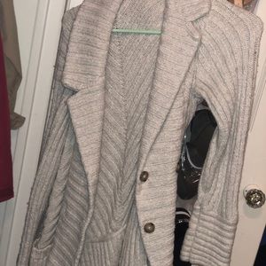Lucky Brand Sweater! GREAT QUALITY HARDLY WORN.